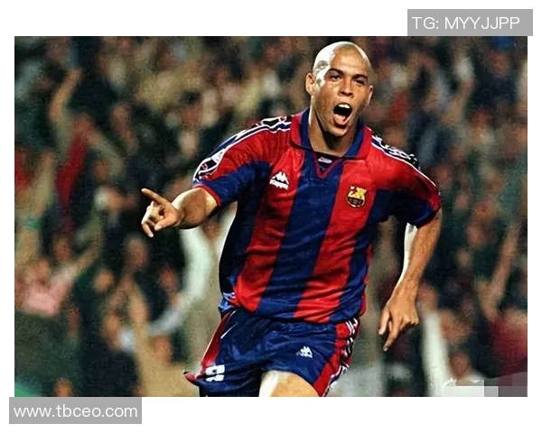 聚焦10号球星：世界足球的灵魂人物与赛场传奇魅力解析